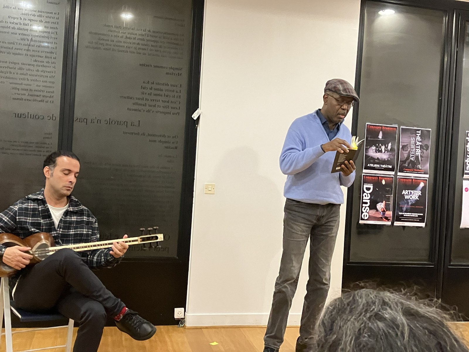 Louis-Philippe Dalembert en lecture accompagné par Milad Mohammadi au tar